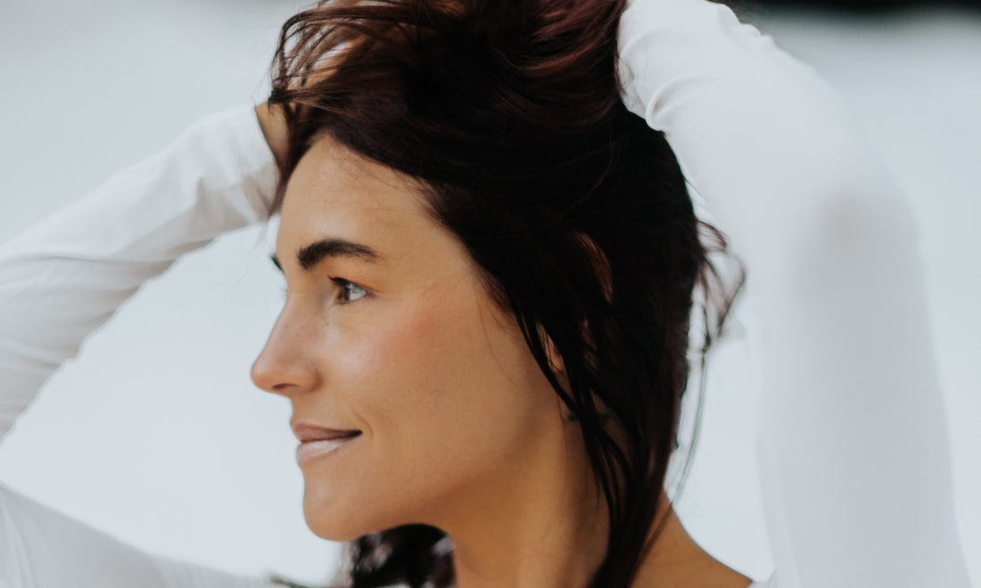 5 Simple Ways to Debloat Fast After a Big Meal or Event